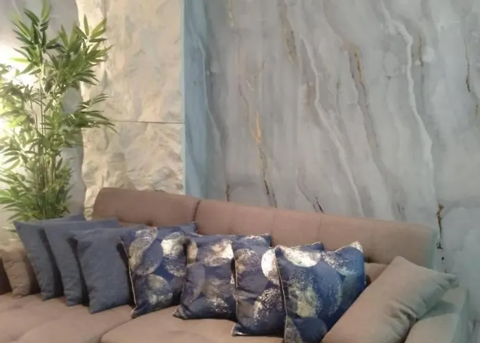 Tambuli Seaside Living Tower F, Unit J Level 15 Aparthotel Lapu-Lapu City