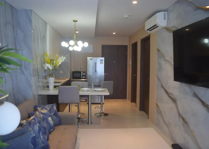Aparthotel Tambuli Seaside Living Tower F, Unit J Level 15 Lapu-Lapu City
